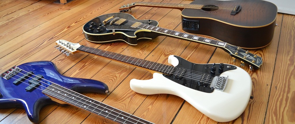 Vier_Gitarren